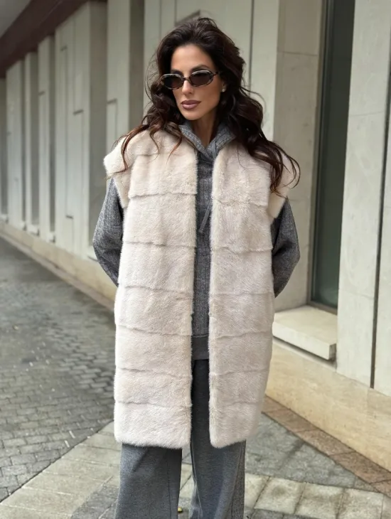 Комбинированный жилет из меха норки и шерсти