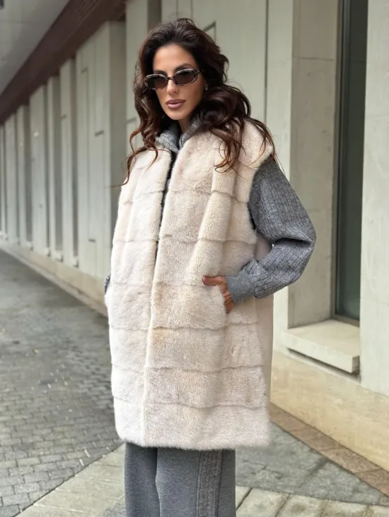 Комбинированный жилет из меха норки и шерсти