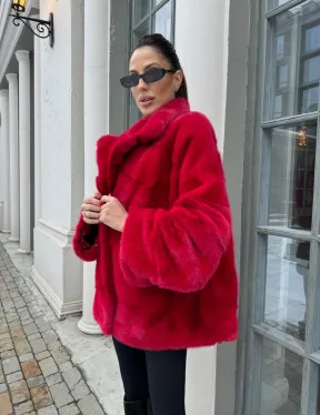 Полушубок норковый в гранатовом оттенке