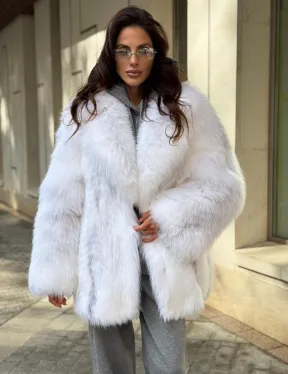 Шуба из белой арктической лисы