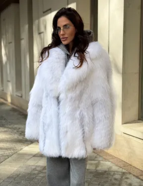 Шуба из белой арктической лисы