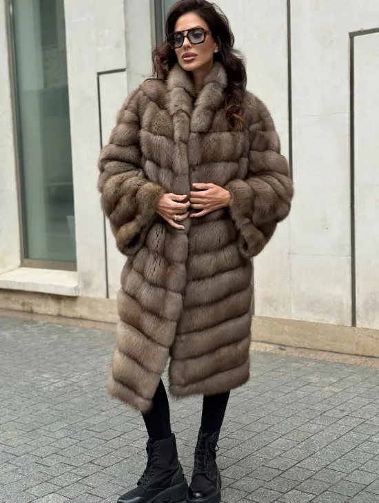 Шуба из натуральной куницы