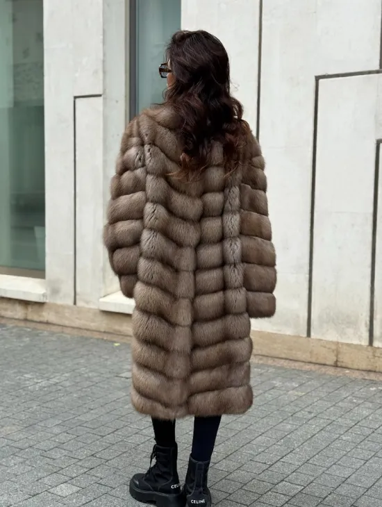 Шуба из натуральной куницы