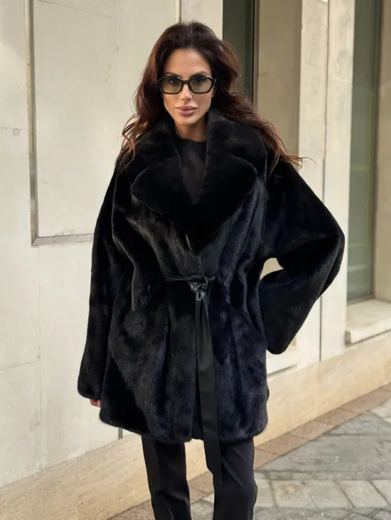 Полушубок из норки с английским воротником - черный