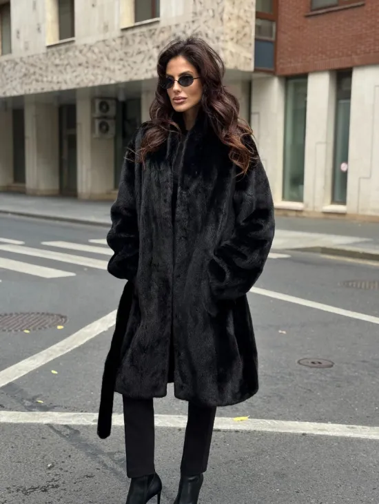 Норковая шуба средняя длина - черная