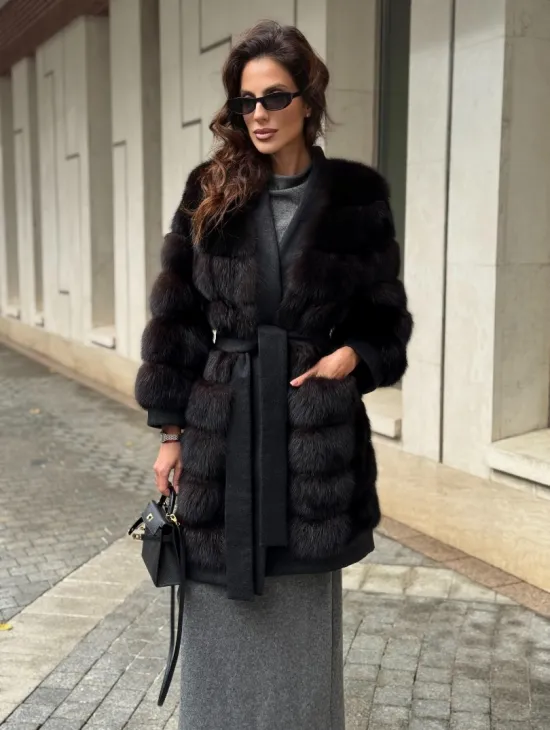 Пальто из куницы с отделкой кашемира