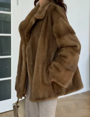 Бежевая короткая норковая шуба