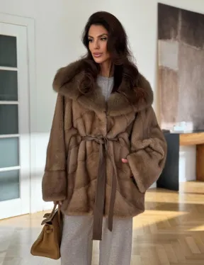 Шуба норковая бежевая с капюшоном