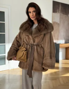Шуба норковая бежевая с капюшоном