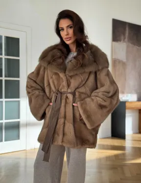 Шуба норковая бежевая с капюшоном