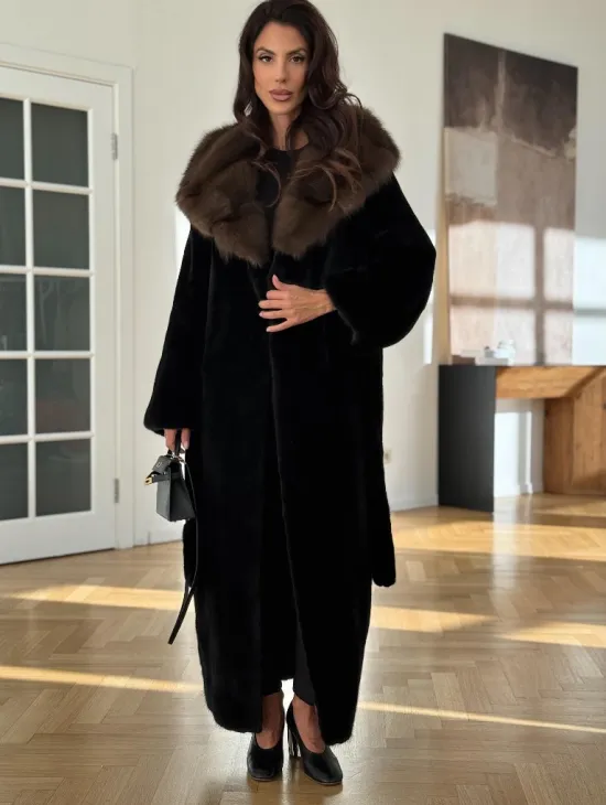 Шуба из меха норки BLACKGLAMA