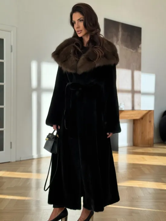 Шуба из меха норки BLACKGLAMA