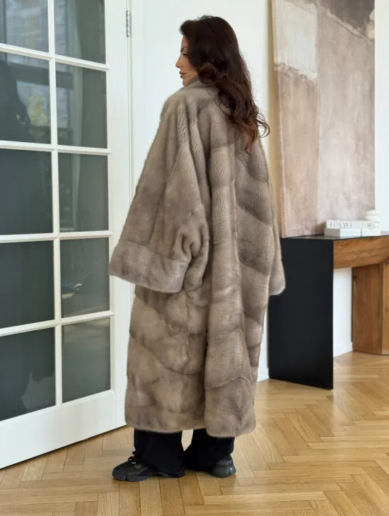 Серо-голубая норковая шуба