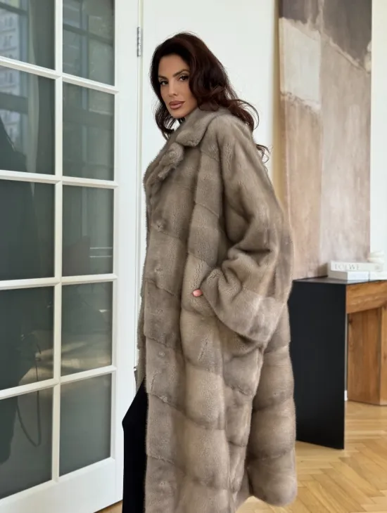 Серо-голубая норковая шуба