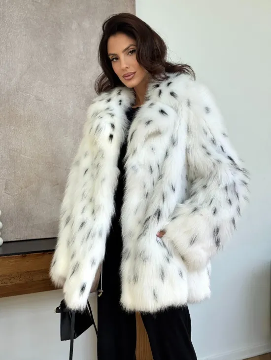 Шуба из лисы под рысь - белая