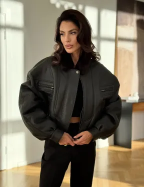 Модная женская дубленка 2025 - коричневая