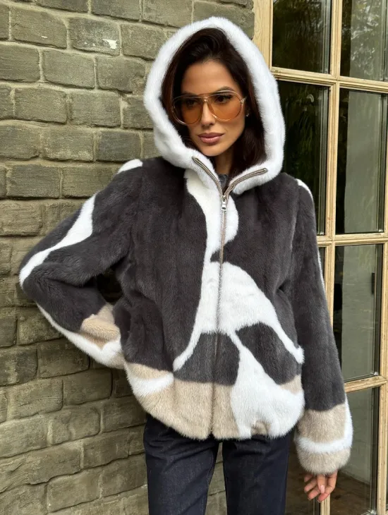 Норковая куртка с капюшоном