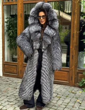 Длинная шуба из чернобурки в росшив