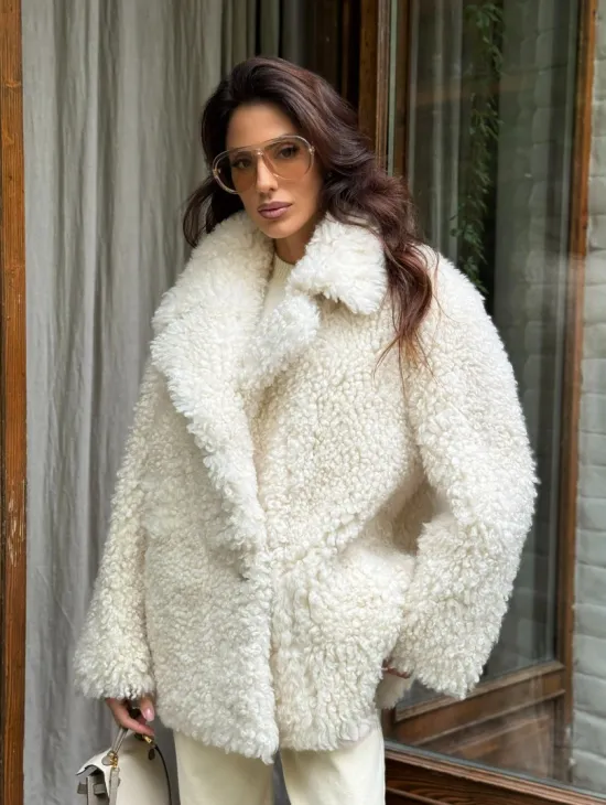 Белая шуба - дубленка двухсторонняя