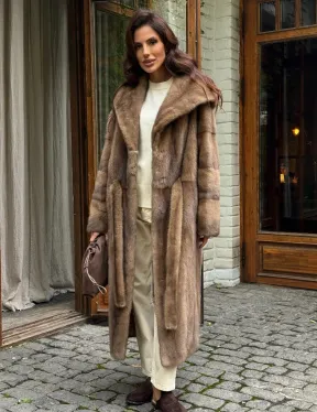 Шуба норковая с капюшоном - цвет пастель