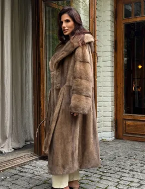 Шуба норковая с капюшоном - цвет пастель