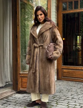 Шуба норковая с капюшоном - цвет пастель