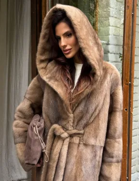 Шуба норковая с капюшоном - цвет пастель