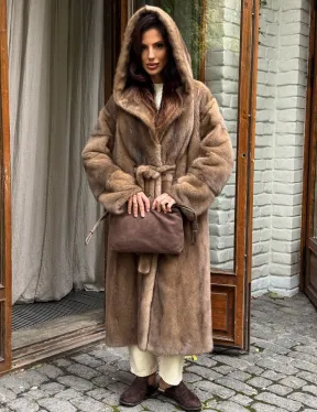 Шуба норковая с капюшоном - цвет пастель