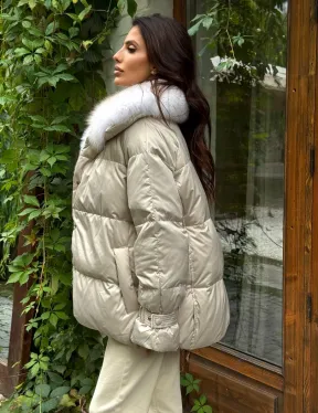 Женский пуховик с мехом песца