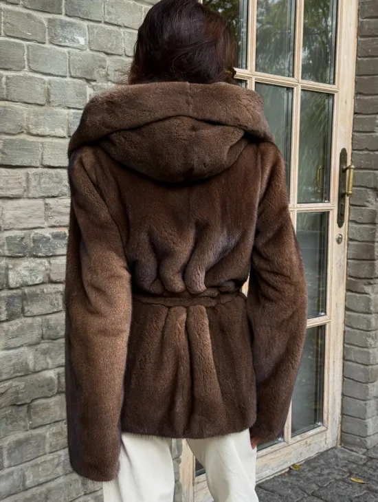 Шуба автоледи с капюшоном