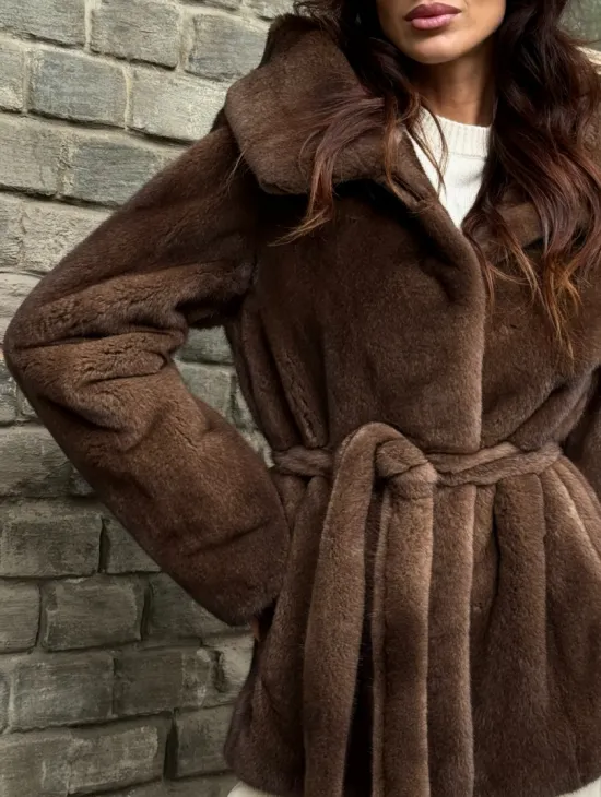 Шуба автоледи с капюшоном