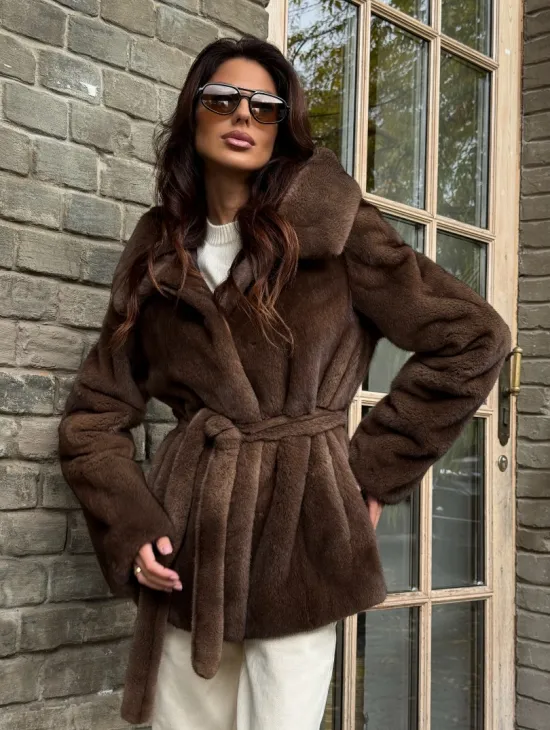 Шуба автоледи с капюшоном