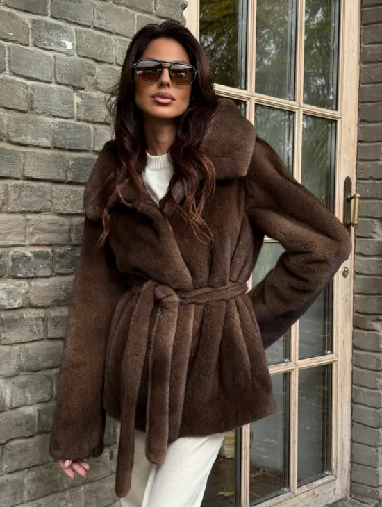 Шуба автоледи с капюшоном