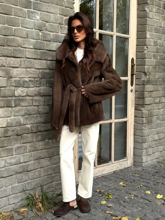 Шуба автоледи с капюшоном