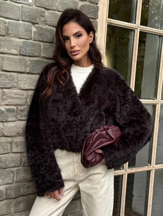 Укороченная шуба из овчины калган