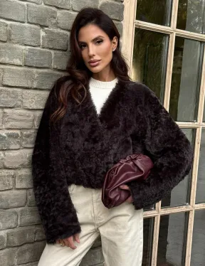 Укороченная шуба из овчины калган
