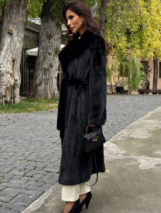 Черная норковая шуба