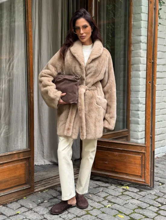 Норковый полушубок с воротником шаль