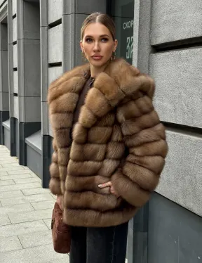 Шуба из натурального меха куницы с капюшоном