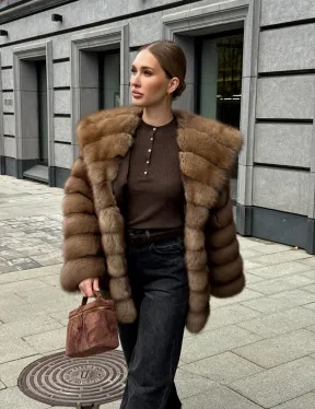 Шуба из натурального меха куницы с капюшоном