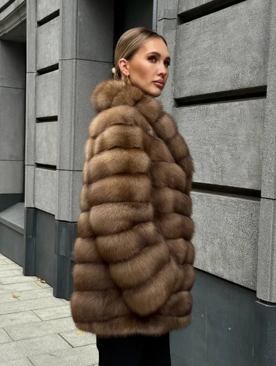 Шуба из куницы с воротником шаль