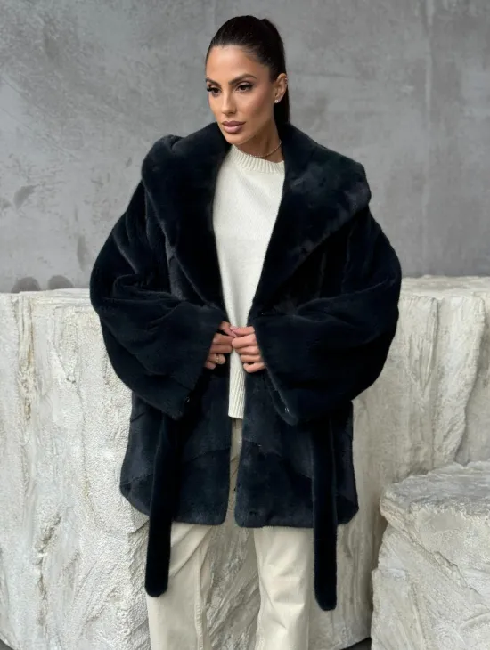 Шуба норковая летучая мышь с капюшоном