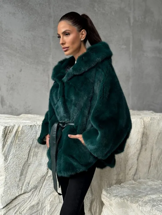 Норковый полушубок с капюшоном