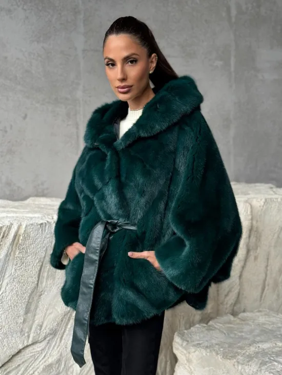 Норковый полушубок с капюшоном