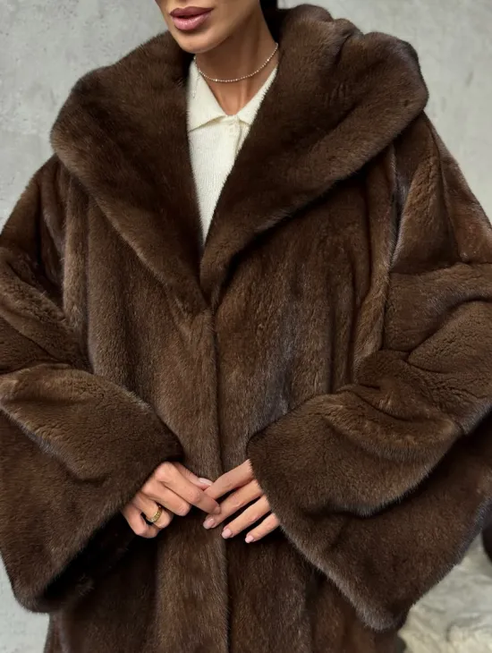 Норковый полушубок с капюшоном - цвет коричневый