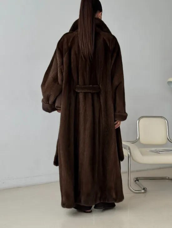 Длинная норковая шуба