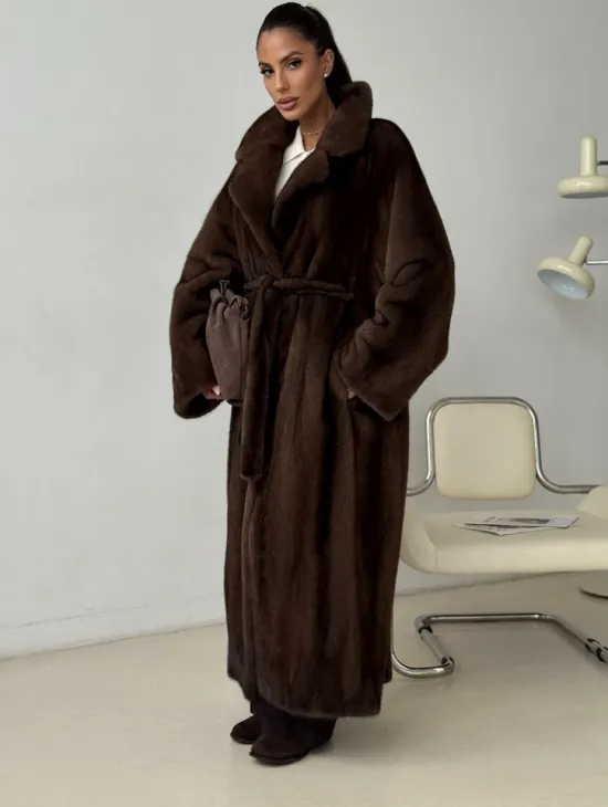 Длинная норковая шуба