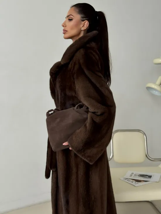 Длинная норковая шуба