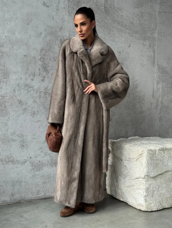 Длинная норковая шуба - цвет серый