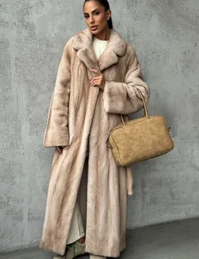 Длинная норковая шуба пастель